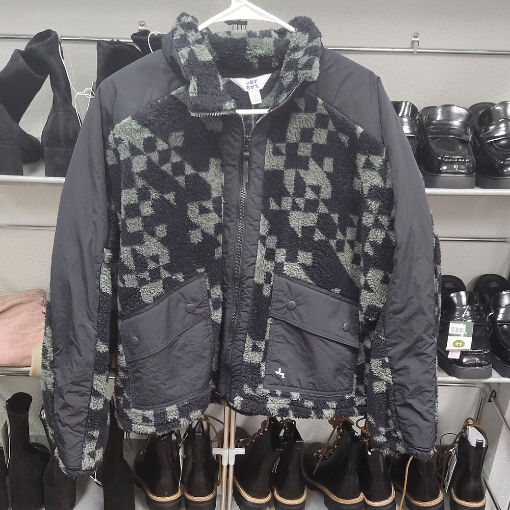 Women's Black and Gray Jacket